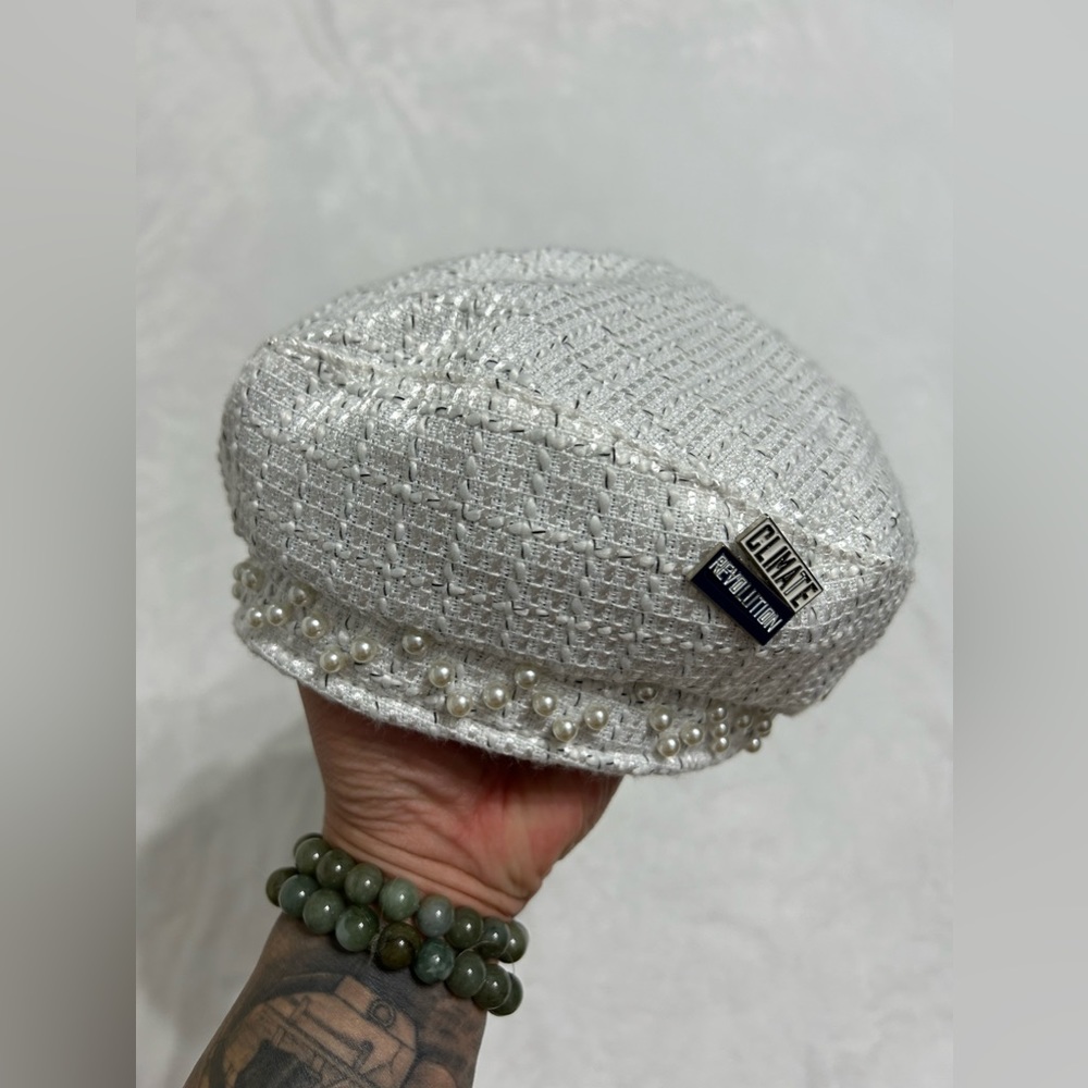 White pearl hat